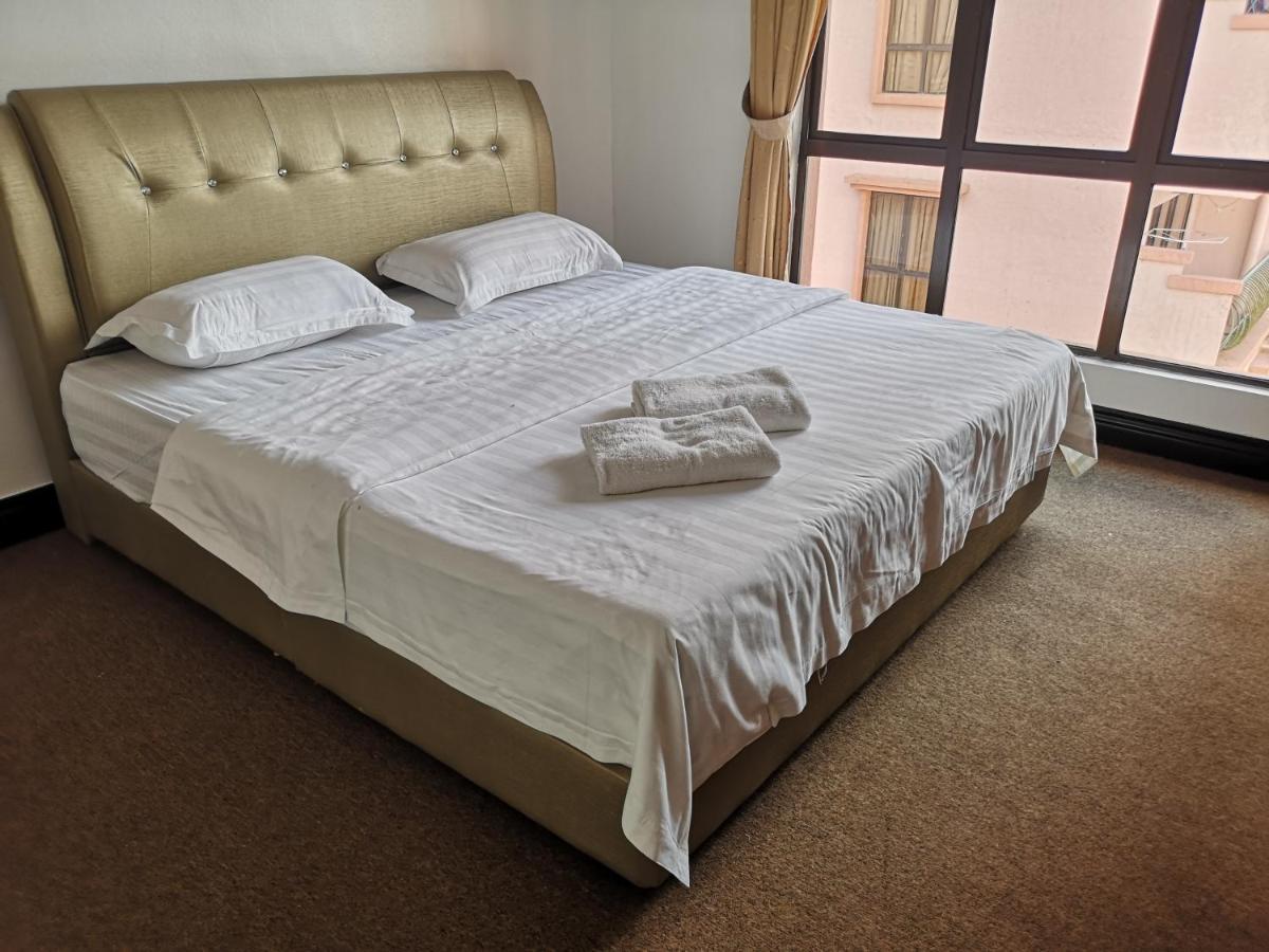 Marina Court Kk City Homestay 코타키나발루 외부 사진